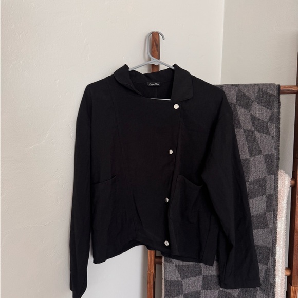 Chic Black Women's Blazer - Picture 1 of 2